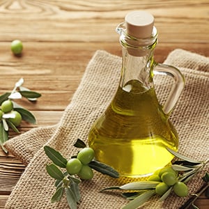 Organic Olive Oil Provides Health Benefits for the Skin