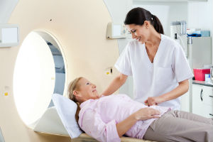 nurse-mri